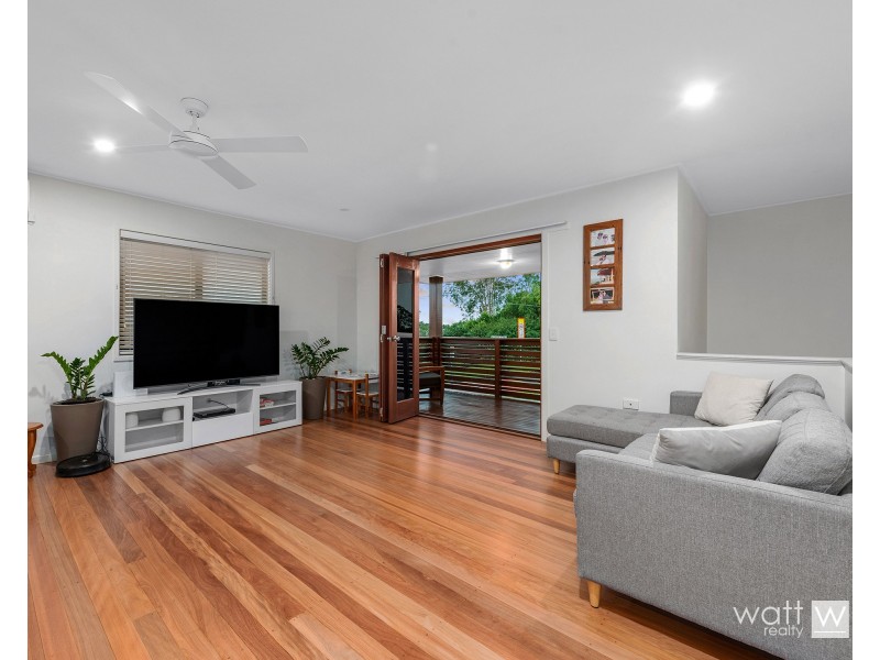 16 Finch Street, Stafford Heights QLD 4053