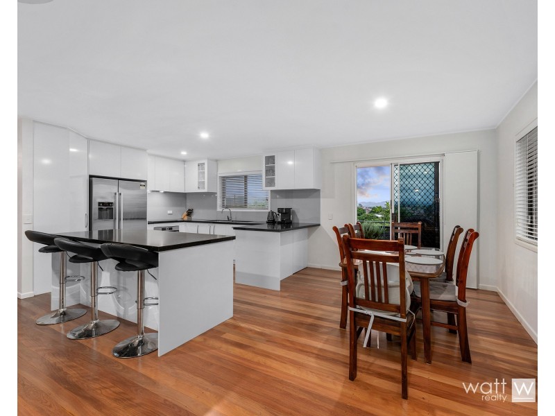 16 Finch Street, Stafford Heights QLD 4053