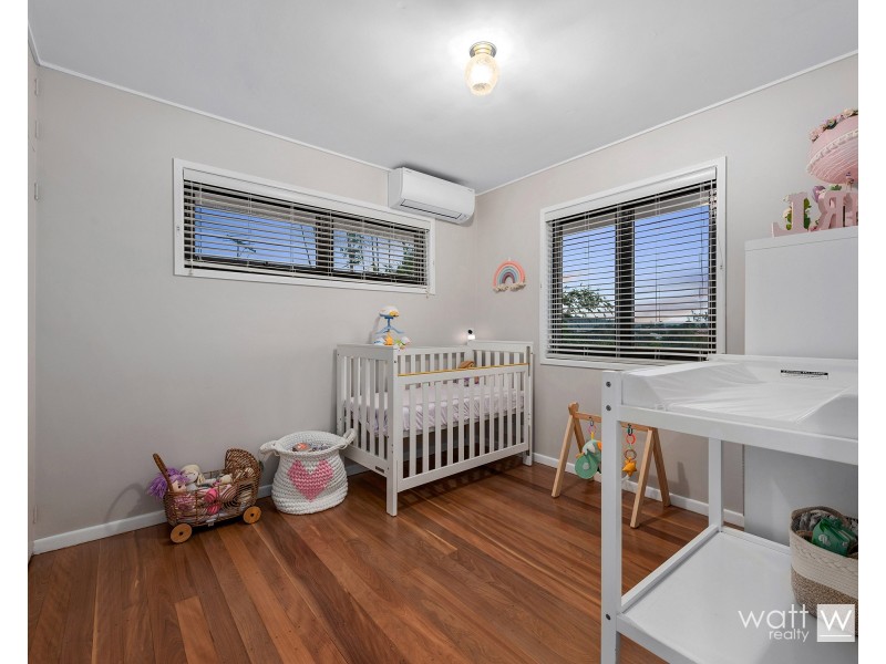 16 Finch Street, Stafford Heights QLD 4053