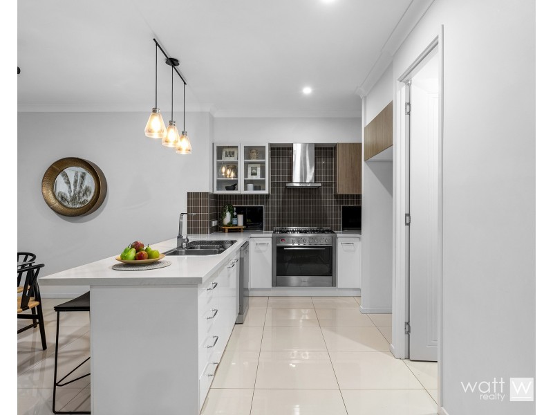 21 Centre Street, Aspley QLD 4034