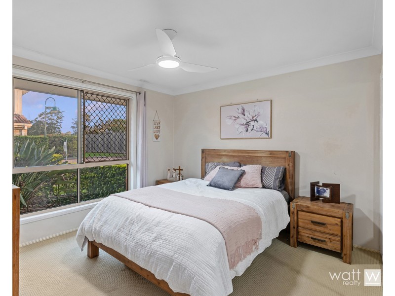 8/5 Hibiscus Circuit, Fitzgibbon QLD 4018