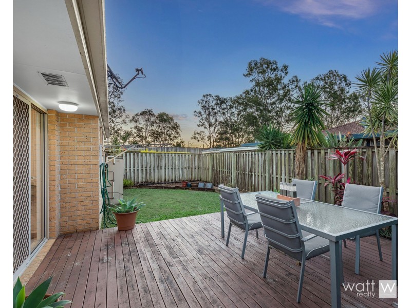 8/5 Hibiscus Circuit, Fitzgibbon QLD 4018