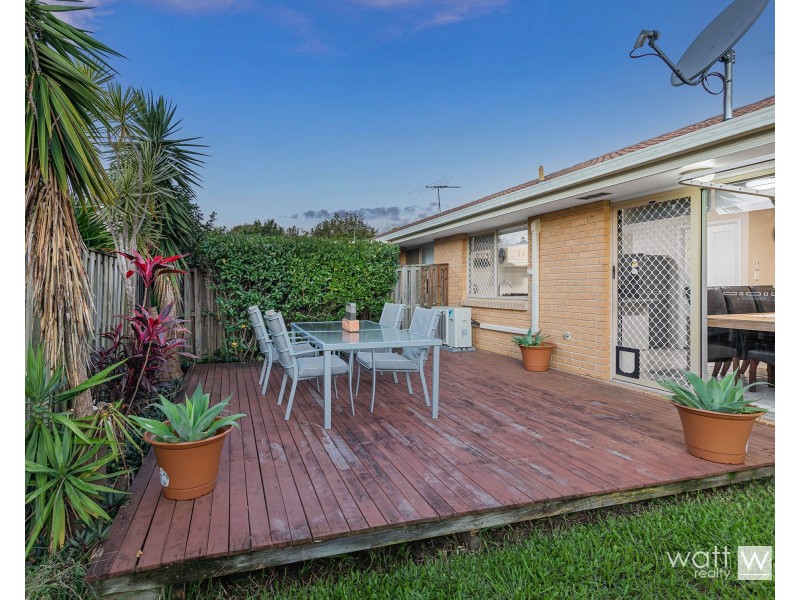 8/5 Hibiscus Circuit, Fitzgibbon QLD 4018