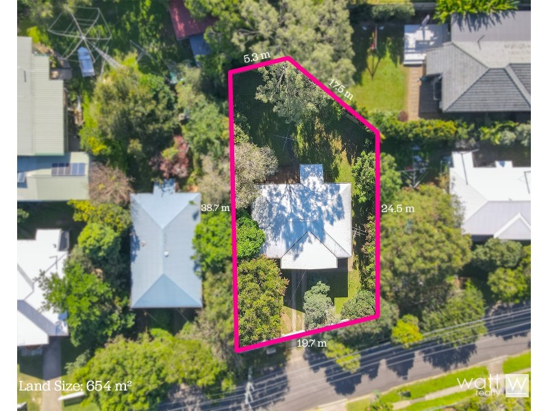 20 Deerdale Street, Stafford Heights QLD 4053