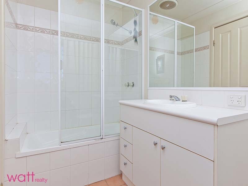 Bridgeman Downs QLD 4035