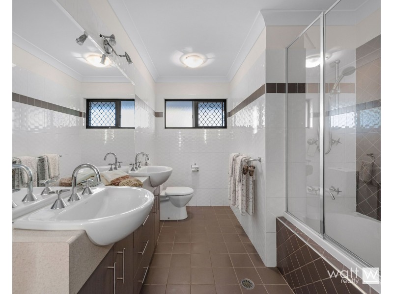 2 Riesling Street, Carseldine QLD 4034