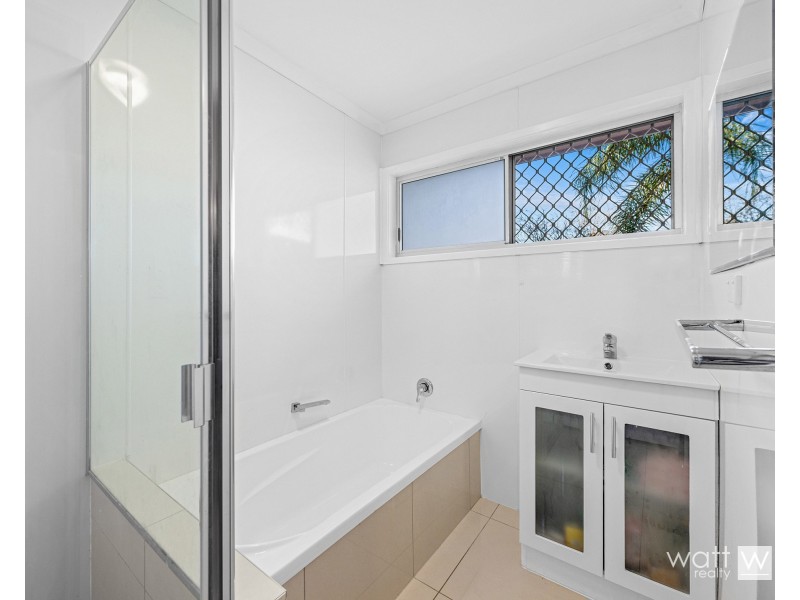 2 Nemira Street, Carseldine QLD 4034