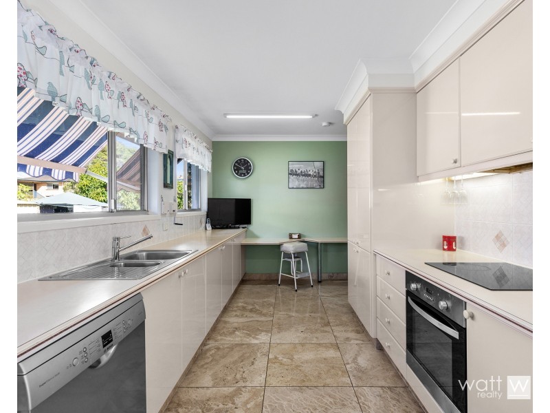 27 Cuthbert Street, Albany Creek QLD 4035