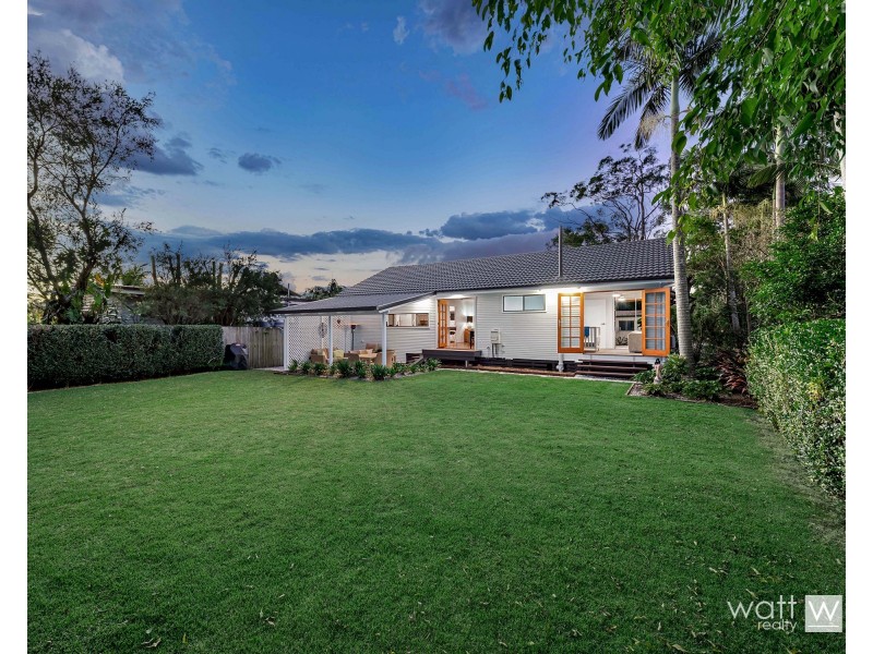 10 Kaiyar Street, Chermside West QLD 4032