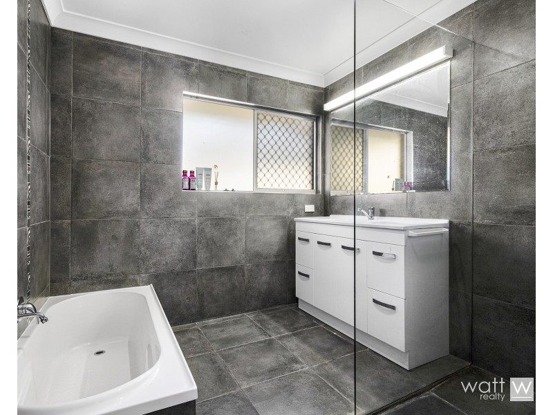 114 Maundrell Terrace, Chermside West QLD 4032