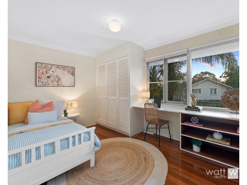 64 Bramcote Street, Chermside West QLD 4032