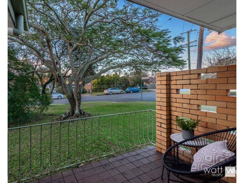 64 Bramcote Street, Chermside West QLD 4032