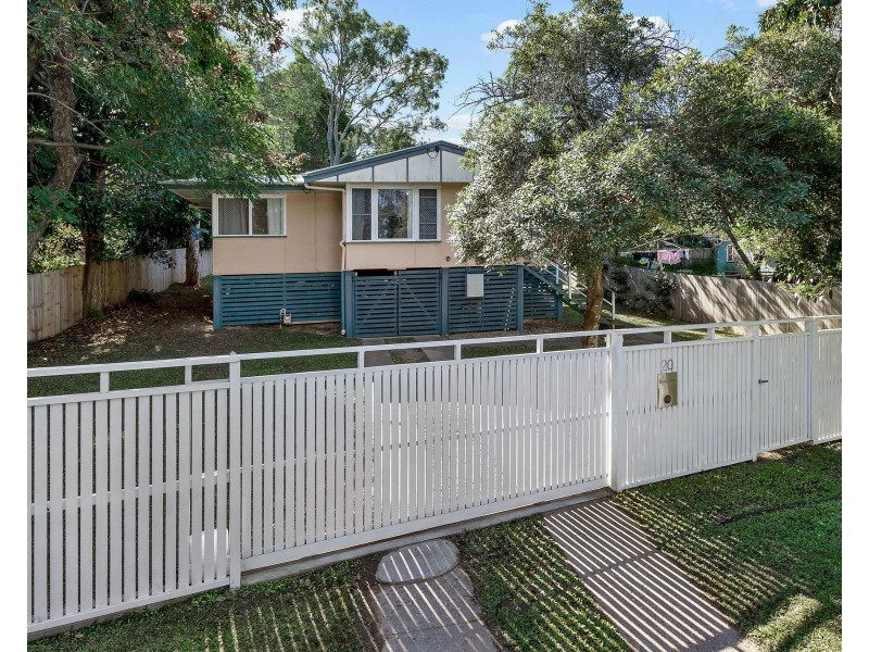 20 Deerdale Street, Stafford Heights QLD 4053