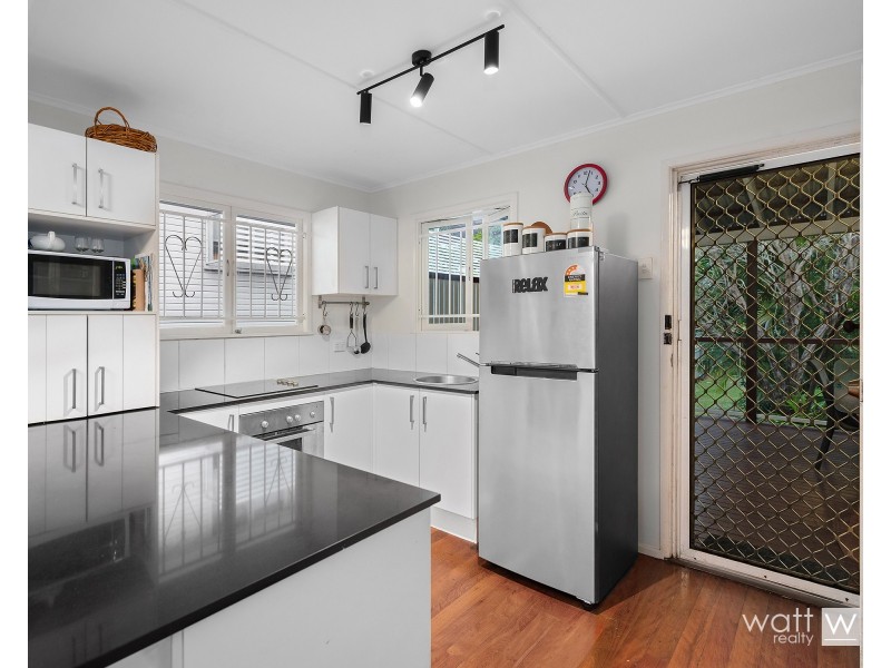 17 Robinson Road, Nundah QLD 4012