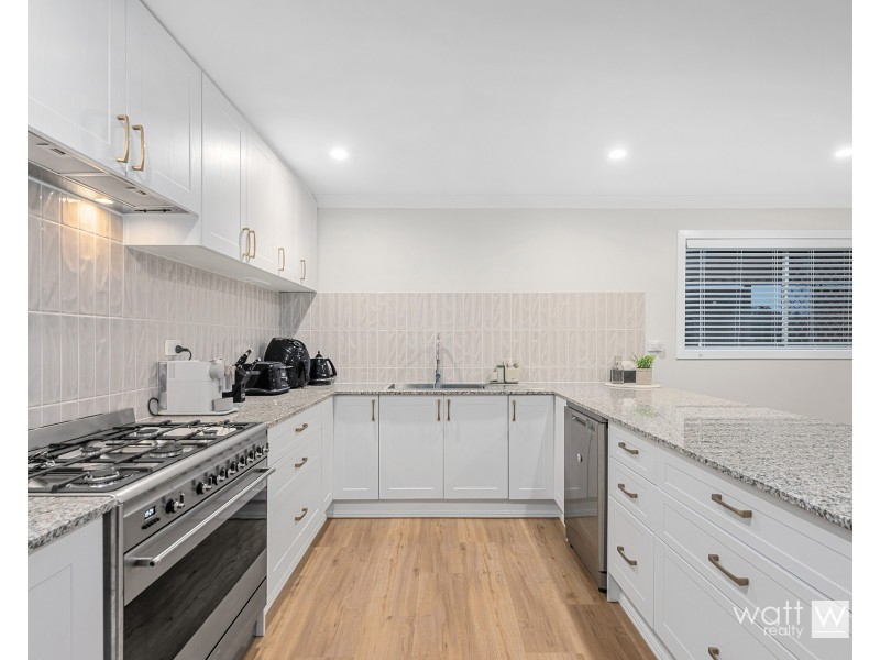 161 Trouts Road, Stafford Heights QLD 4053