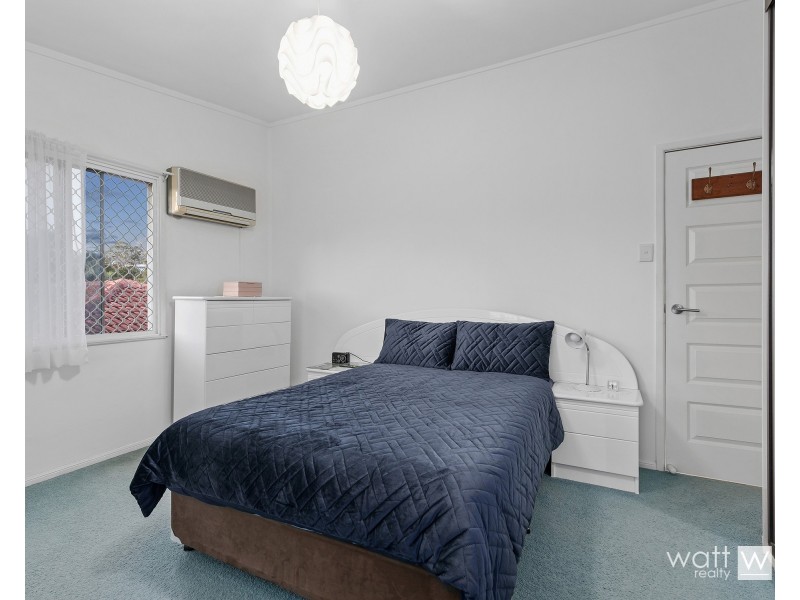 13 Dalkeith Street, Chermside West QLD 4032