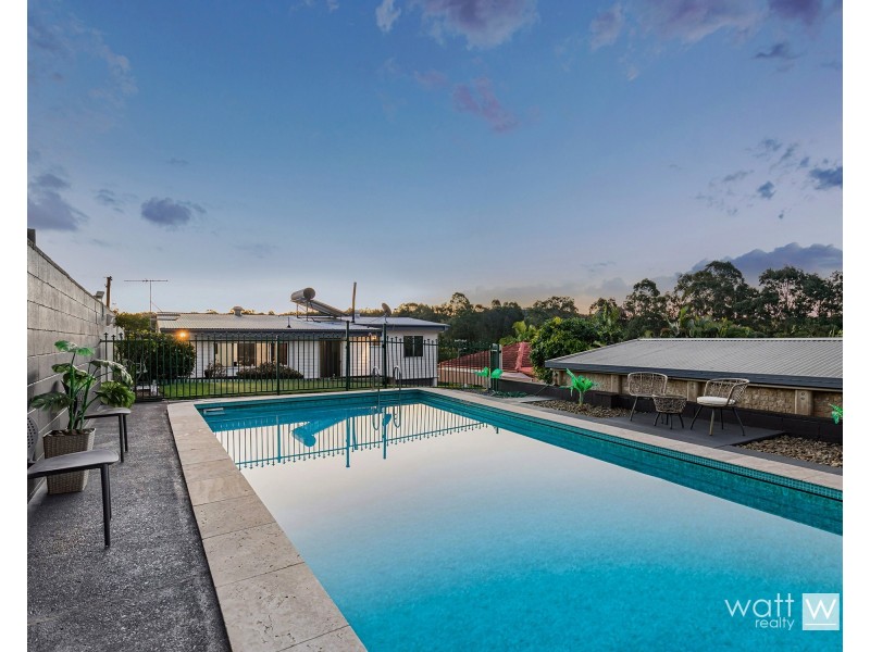 13 Dalkeith Street, Chermside West QLD 4032