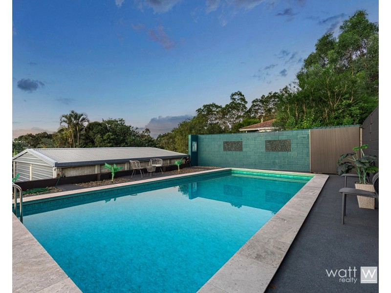 13 Dalkeith Street, Chermside West QLD 4032