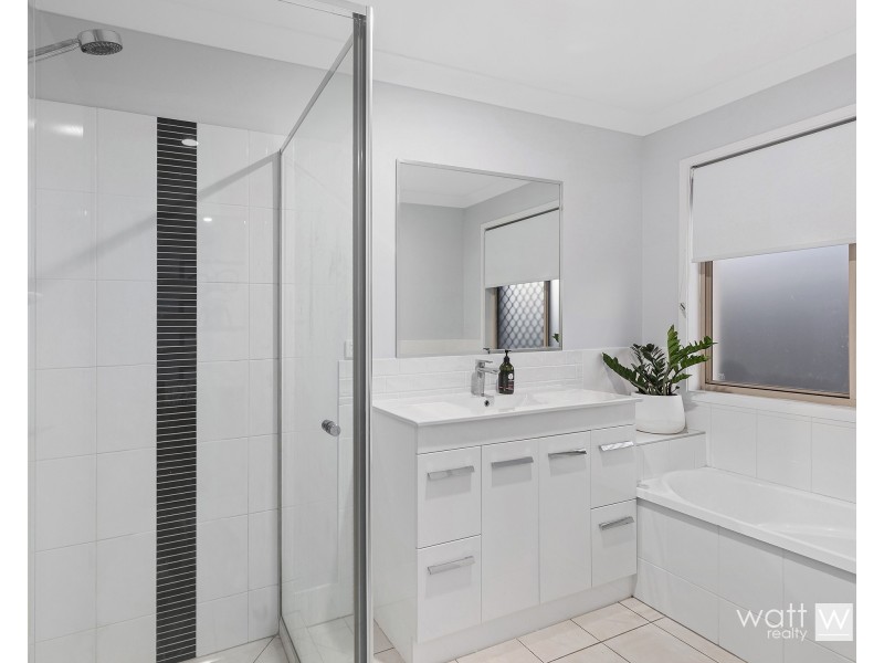 86 Nutmeg Drive, Griffin QLD 4503