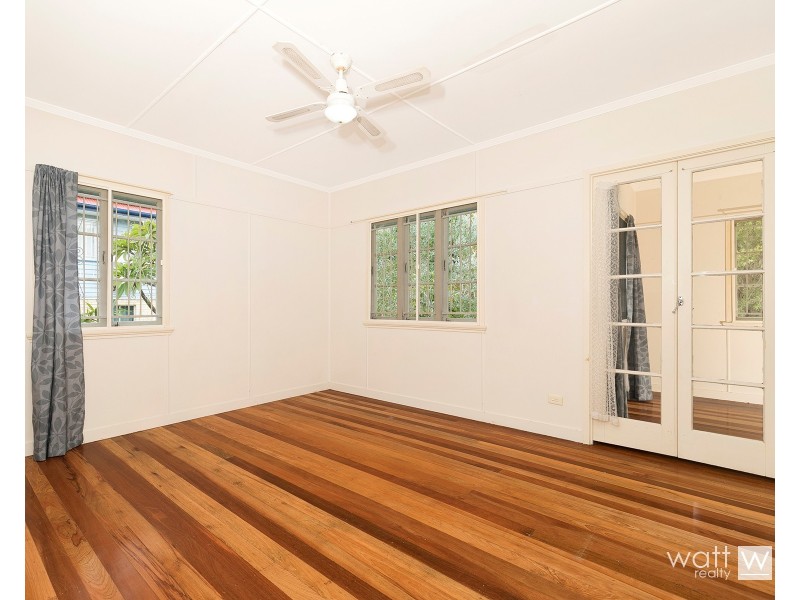 55 Unmack Street, Chermside QLD 4032