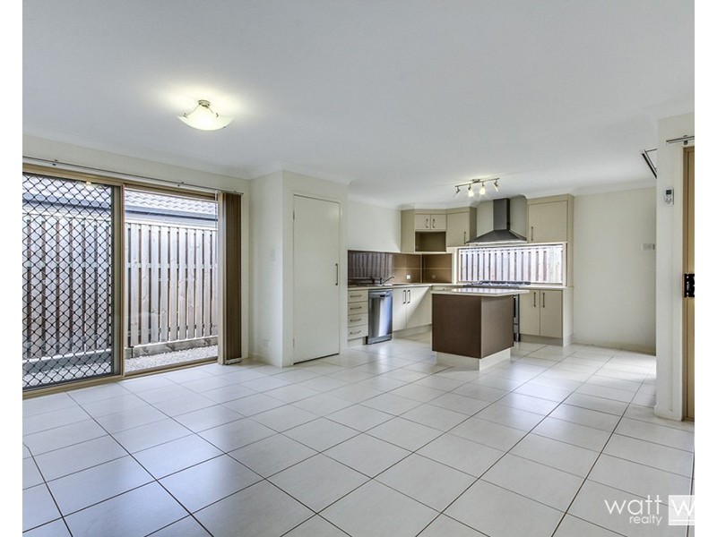 22 Hinchinbrook Avenue, Fitzgibbon QLD 4018