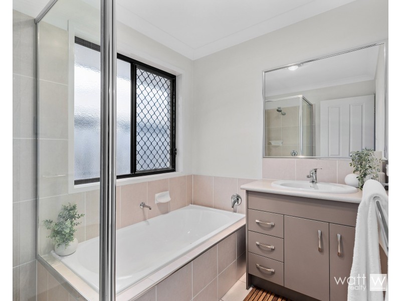 9 Starlight Place, Aspley QLD 4034