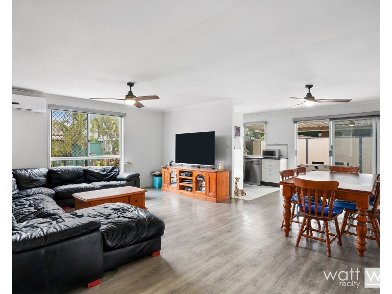 5 Pine Tree Close, Fitzgibbon QLD 4018