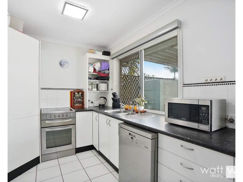 5 Pine Tree Close, Fitzgibbon QLD 4018