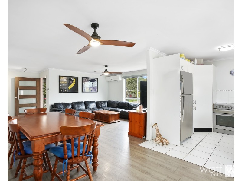 5 Pine Tree Close, Fitzgibbon QLD 4018