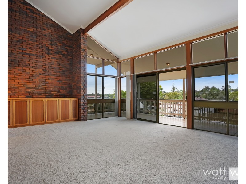 6 Gerry Street, Stafford Heights QLD 4053