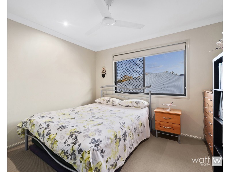 18 Petrie Crescent, Aspley QLD 4034