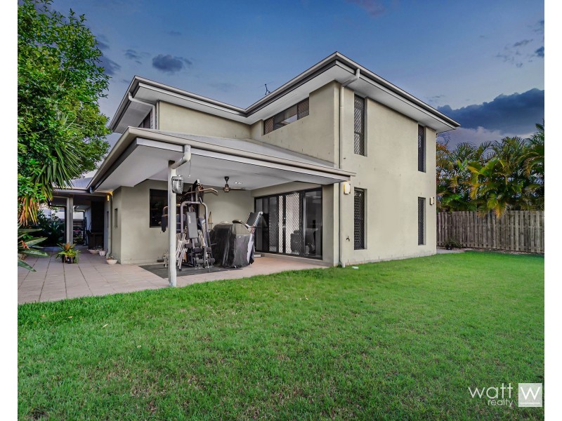 18 Petrie Crescent, Aspley QLD 4034