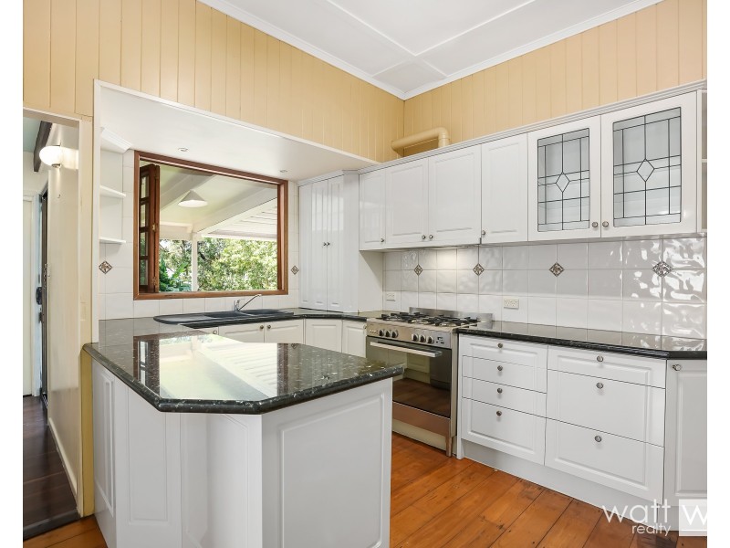 90 Sixth Avenue, Bardon QLD 4065