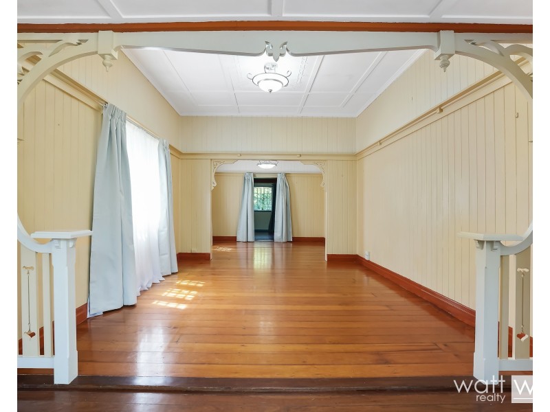 90 Sixth Avenue, Bardon QLD 4065