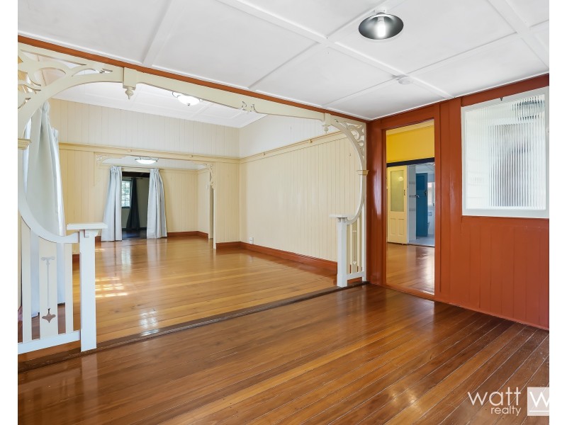 90 Sixth Avenue, Bardon QLD 4065