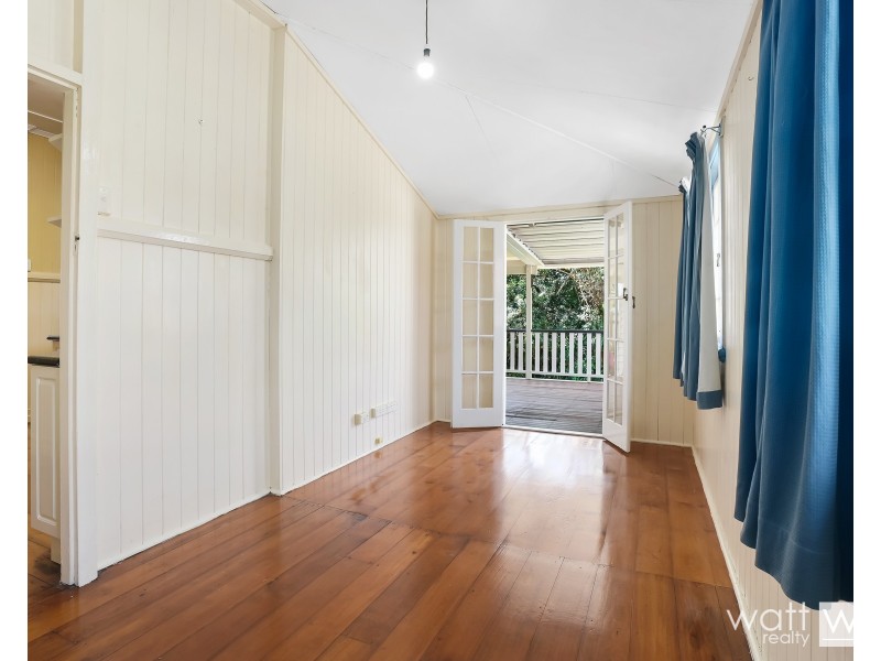 90 Sixth Avenue, Bardon QLD 4065