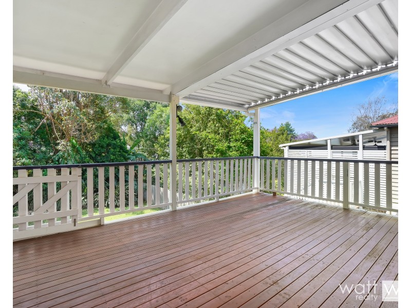 90 Sixth Avenue, Bardon QLD 4065