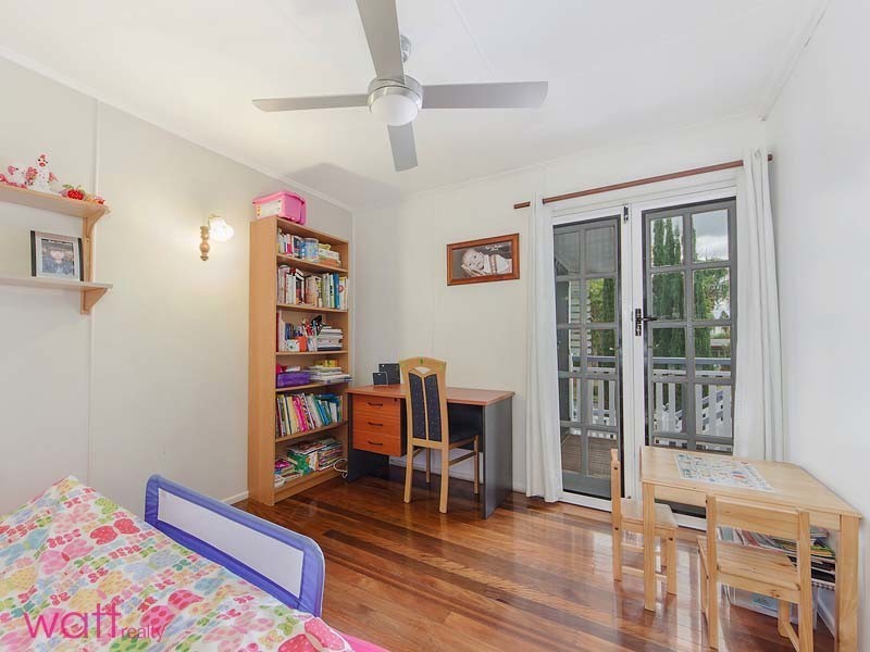 11 Hutton Road, Aspley QLD 4034