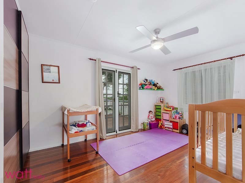 11 Hutton Road, Aspley QLD 4034