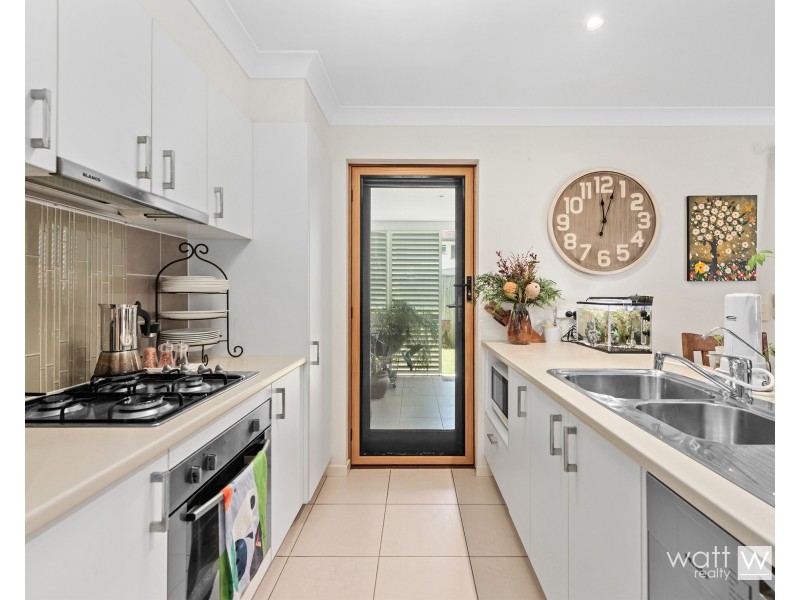2/47 Lovegrove Street, Zillmere QLD 4034