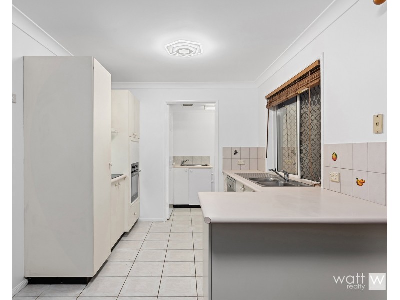 2/125 Farnell Street, Chermside QLD 4032