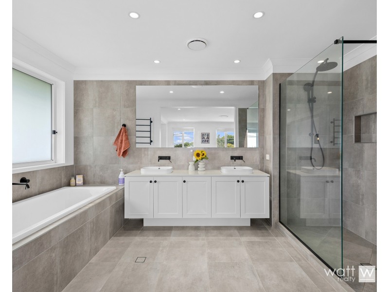 26 Miller Street, Chermside QLD 4032