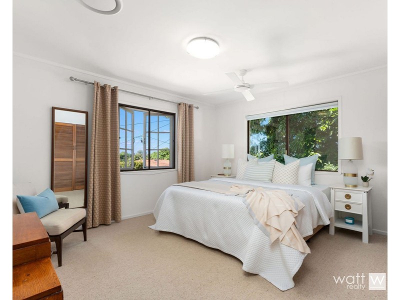 16 Abbey Street, Wavell Heights QLD 4012