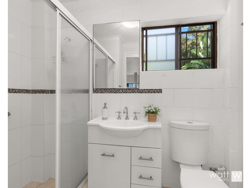 16 Abbey Street, Wavell Heights QLD 4012