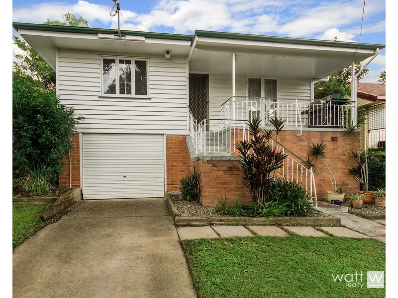 30 Watcombe Street, Wavell Heights QLD 4012