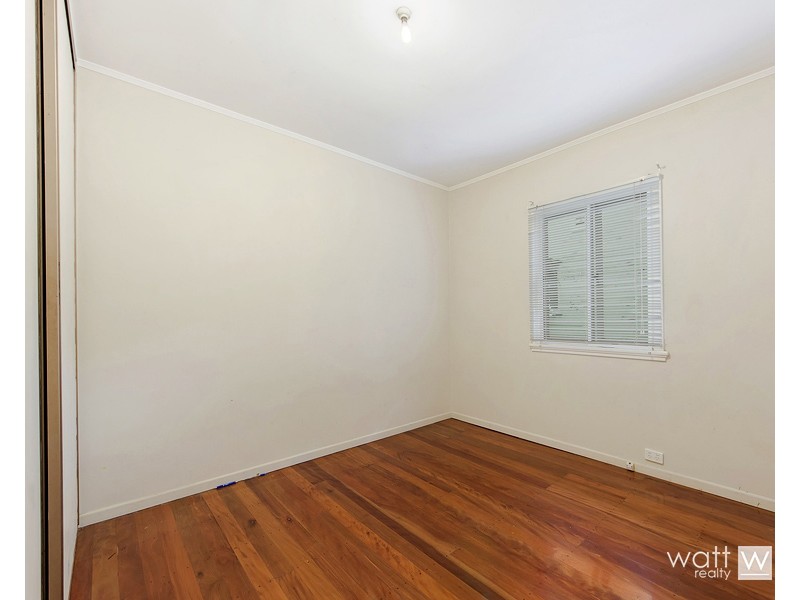 30 Watcombe Street, Wavell Heights QLD 4012