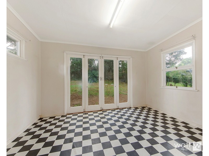 30 Watcombe Street, Wavell Heights QLD 4012