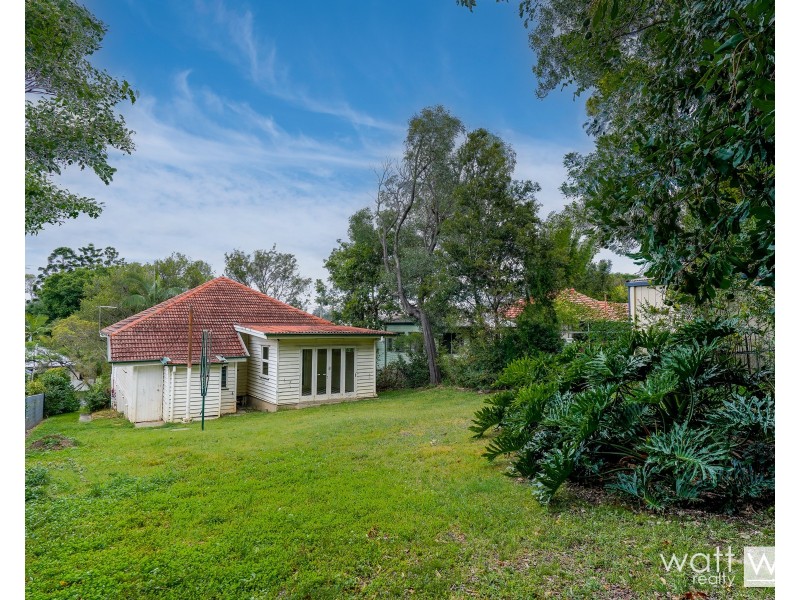30 Watcombe Street, Wavell Heights QLD 4012