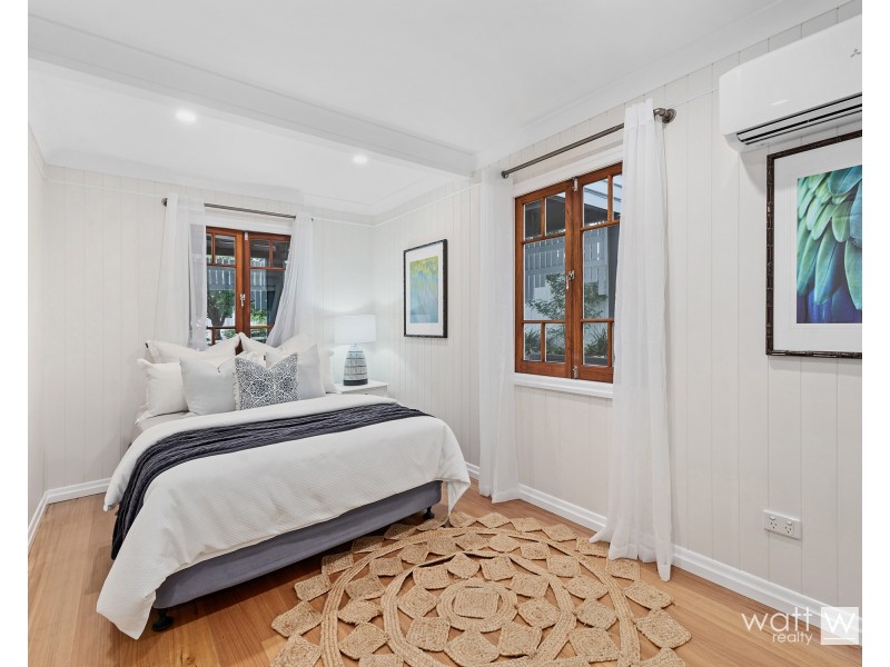 15 Cremorne Road, Kedron QLD 4031