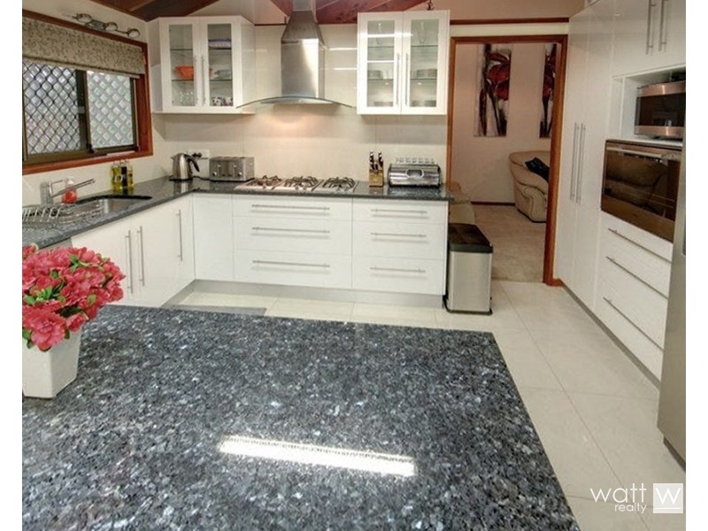 42 Ashley Road, Chermside West QLD 4032